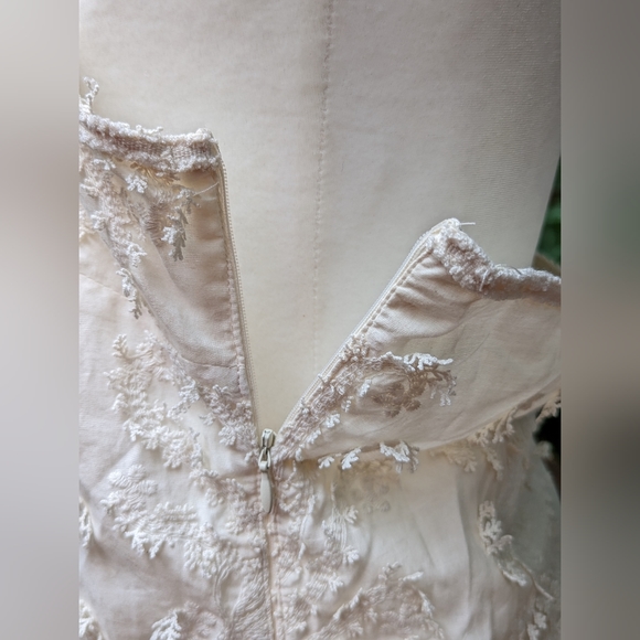 NWT Max Studio Cream Sundress SZ 4 - Picture 9 of 13